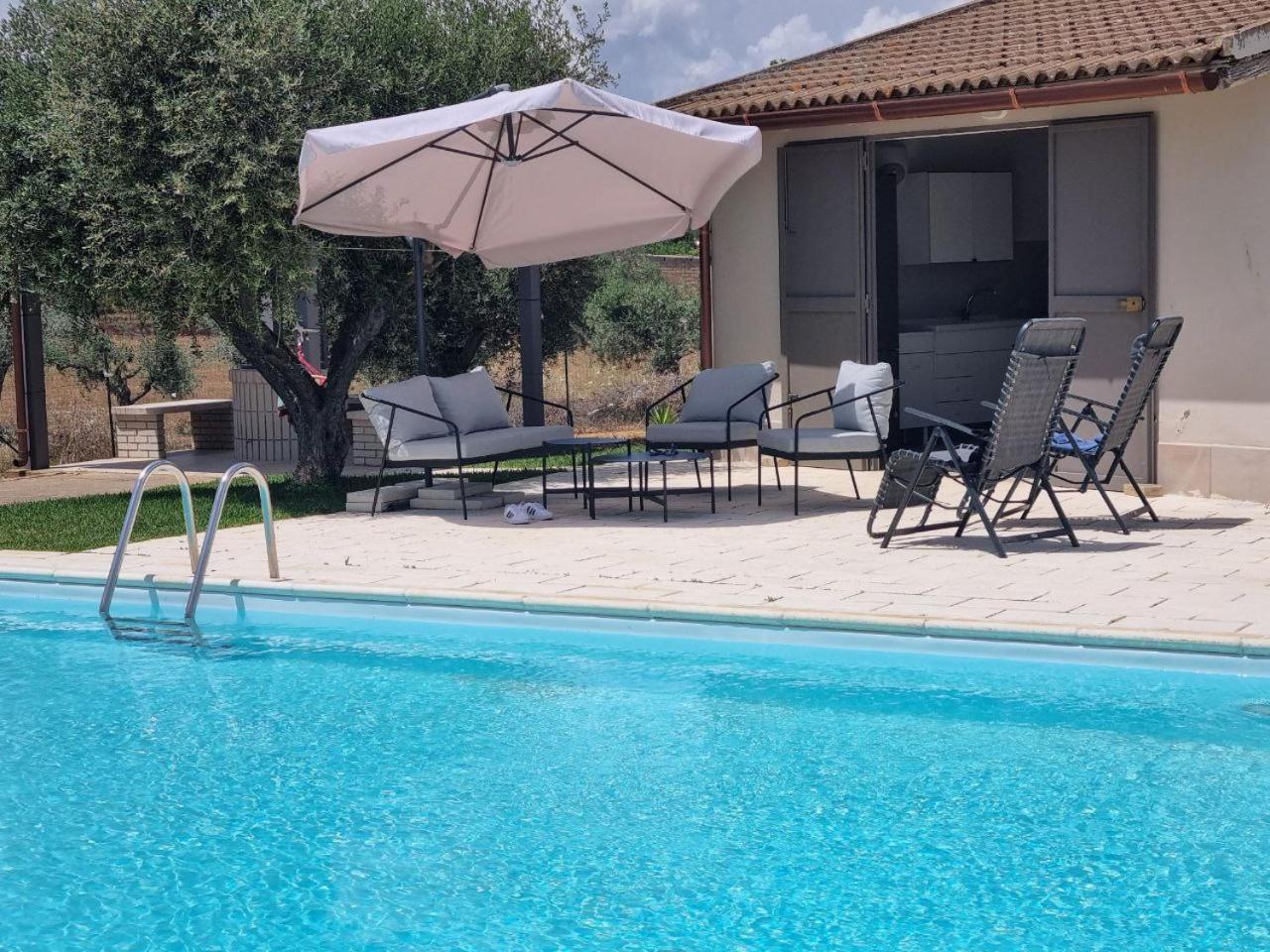 Accogliente Villa Con Piscina Caltagirone Εξωτερικό φωτογραφία